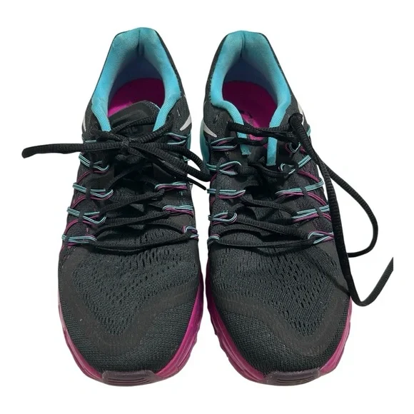 Nike Black and Blue Athletic Shoes with Air Max Cushioning - Picture 2 of 4